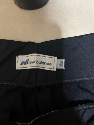 Pantalones rectos New Balance