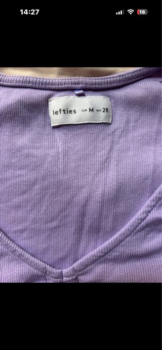 Camiseta  fruncida lila M