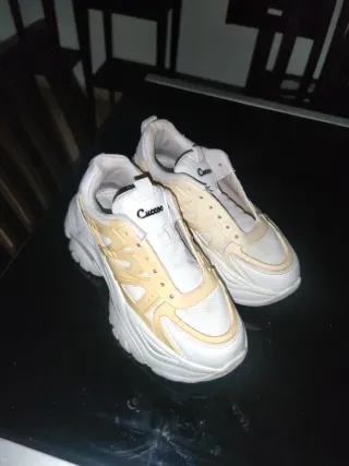 Zapatillas deportivas mujer beige y blanco