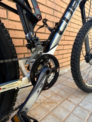 Bicicleta de montaña Cube AMS 150 Pro Doble Susp.