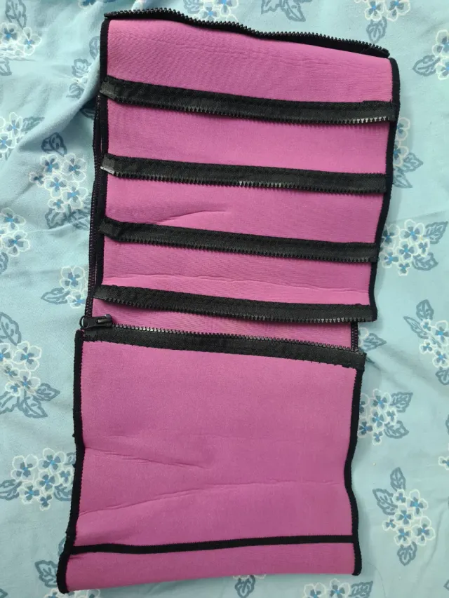 Faja Reductora Ajustável com Cremalheiras