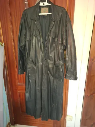Gabardina de cuero negra Talla XL