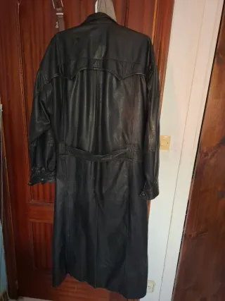 Gabardina de cuero negra Talla XL