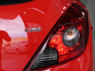 Opel Corsa 1.6 Turbo GSI 110 kW (150 CV)