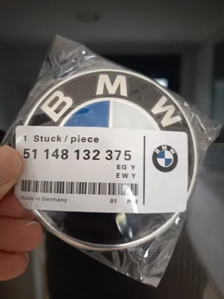 Anagrama BMW 82mm Capó.-