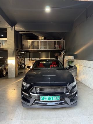 Ford Mustang 2016 v6 3.7