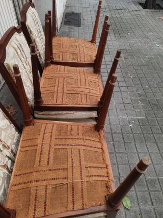 Juego de 6 sillas de madera antiguas muy bonitas