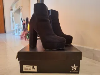 Stivaletti donna camoscio con plateau n.38