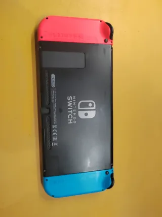 Nintendo Switch Azul y Rojo con Deck
