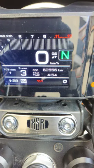 Yamaha XSR 900 Legend Blue