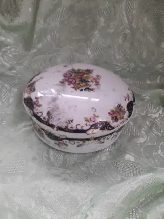 Portagioie in ceramica decorato