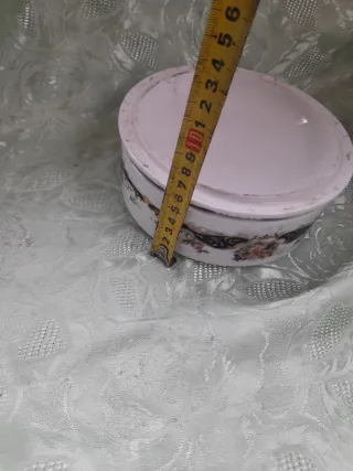 Portagioie in ceramica decorato