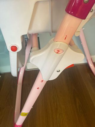 Trona Piku para bebé con diseño de princesas