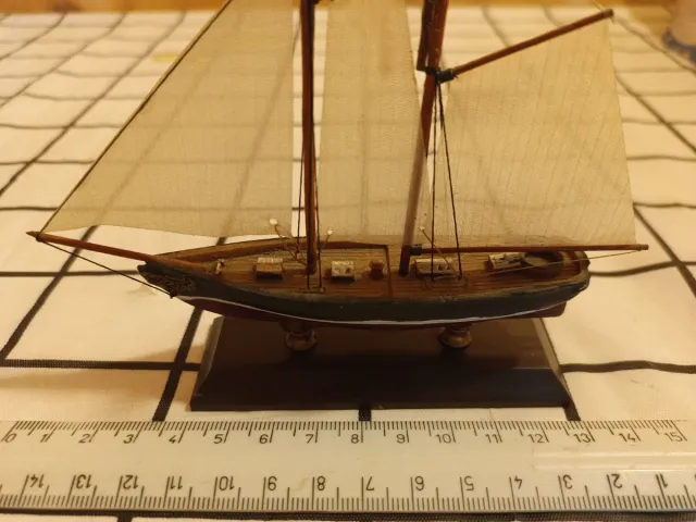 Modellino Nave America