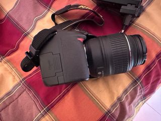 Cámara Nikon D3100 + Cargador MH-24