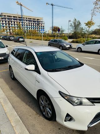 Toyota Auris 2014 Hybrid