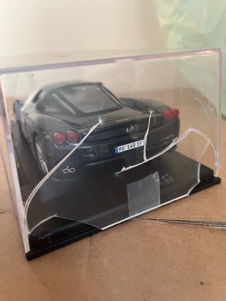 Ferrari Enzo 1:24
