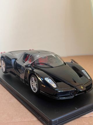 Ferrari Enzo 1:24