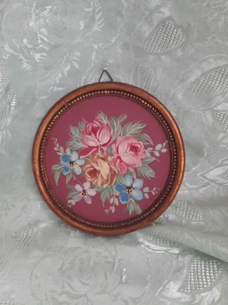 Cornice rotonda dipinta a mano