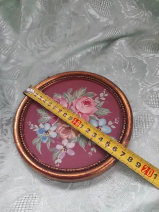 Cornice rotonda dipinta a mano