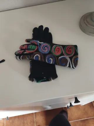 Guantes de lana fantasía.