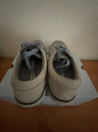 Zapatillas JOYA beige y azul