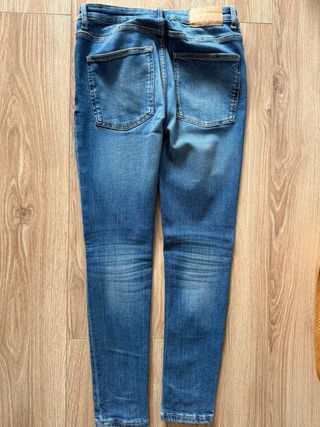 Pantalones vaqueros Bershka T40
