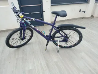 Bicicleta ROCKRIDER ST 520 Morada