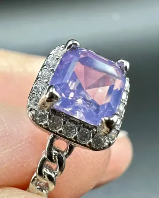 Anillo Amatista fascetada Lavanda con Circonitas