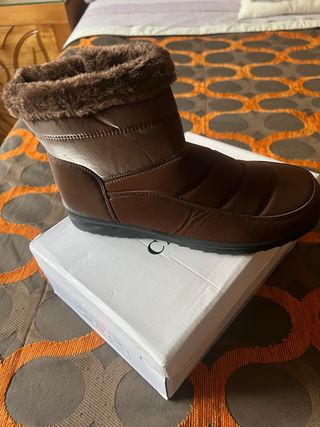 Botín marrón con pelo