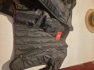 Chaqueta Armure Hamo Negra y Roja