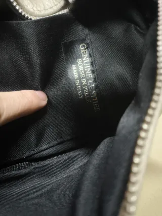 Riñonera de piel beige