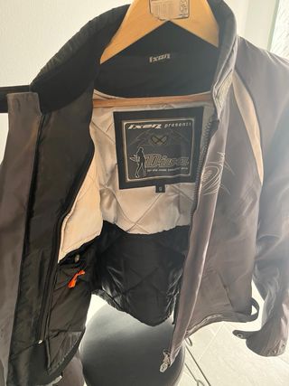 Chaqueta motera chica con forro