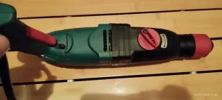 Taladro percutor Makita