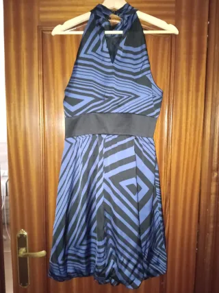 Vestido fiesta halter azul y negro