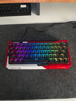 Teclado Hyperx Alloy 60%