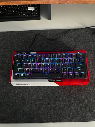 Teclado Hyperx Alloy 60%