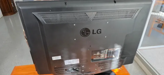 Televisión LG 32 Negra