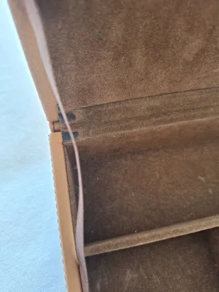 Magnífico joyero piel y terciopelo