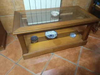 Mesa baja de salón madera y cristal