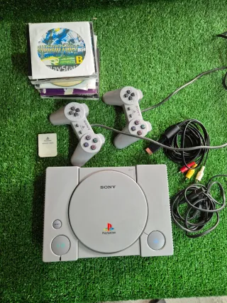 Playstation 1 Sony Grigia con 2 joystick