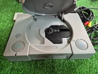 Playstation 1 Sony Grigia con 2 joystick