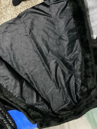 Abrigo de pelo negro mujer negociable