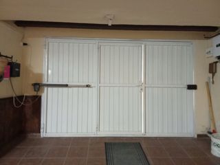 Puerta de garaje motorizada