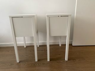 Mesitas de noche blancas