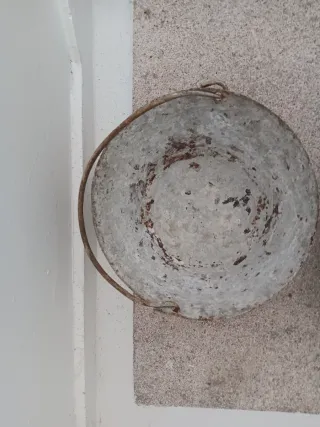 Caldereta y maquia de albañil antiguas