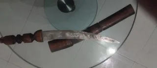 Spada artigianale con fodero