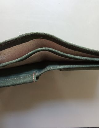 Cartera de piel verde