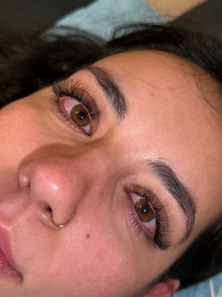 SERVICIO DE EXTENSIONES DE PESTAÑAS A DOMICILIO