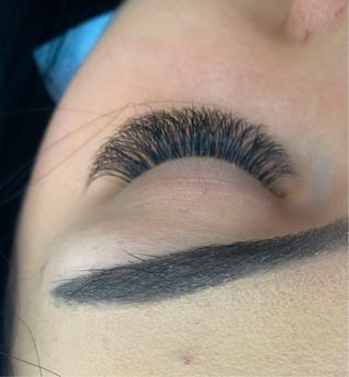 SERVICIO DE EXTENSIONES DE PESTAÑAS A DOMICILIO